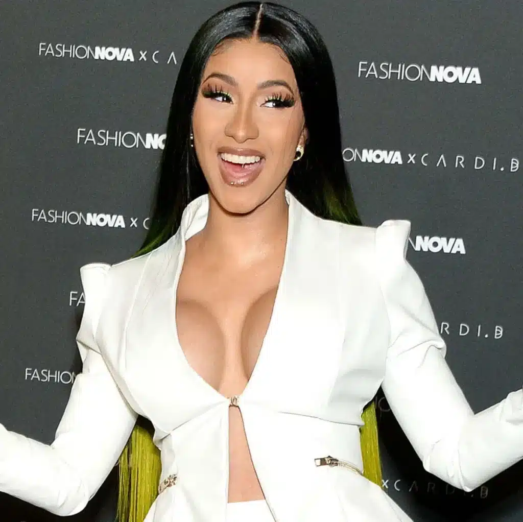 Cardi B réplique : "Signe les papiers aujourd'hui