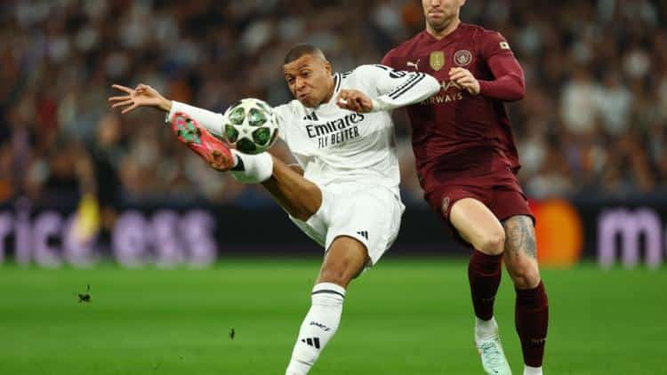 Mbappé a marqué 3 buts dans cette rencontre.
