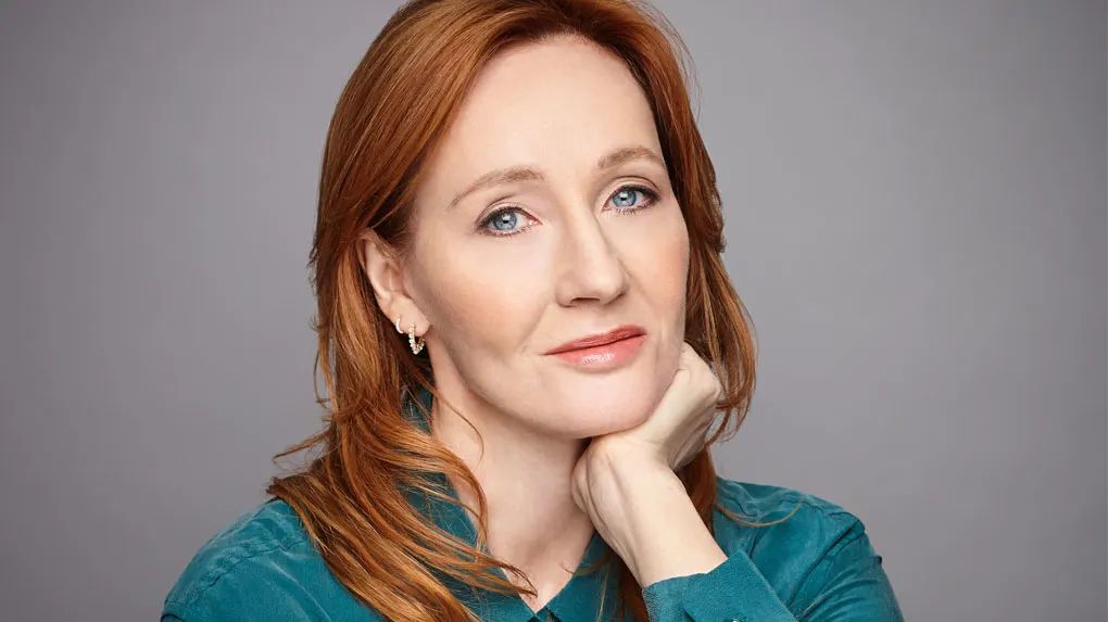 JK Rowling suit de près l'évolution de la nouvelle série, et elle a son mot à dire sur la sélection des acteurs.