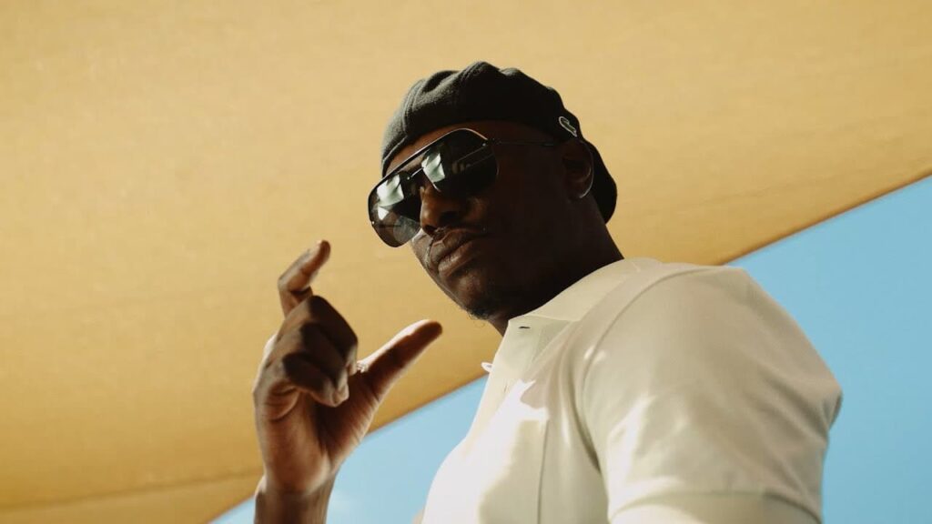 Werenoi prend la tête du Top Singles France